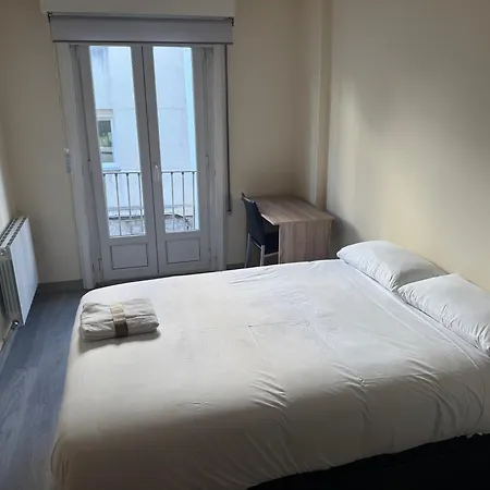 Tu Hogar En El Centro De Apartman Santender